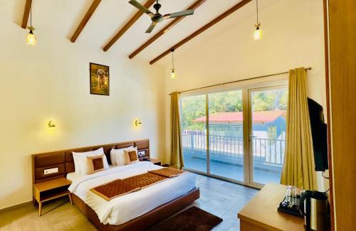 Ramnagar Hotel | Creek Nest Resort