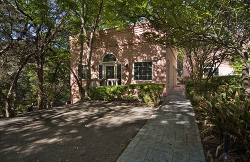 Wood Island Cottage | Idyllic Creek Side Cottage with Lake View and Private Pool