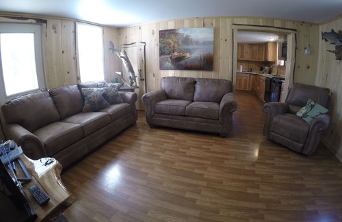 Driftwood Cabin | Scenic Creek-Side Retreat in the Pennsylvania Elk Range
