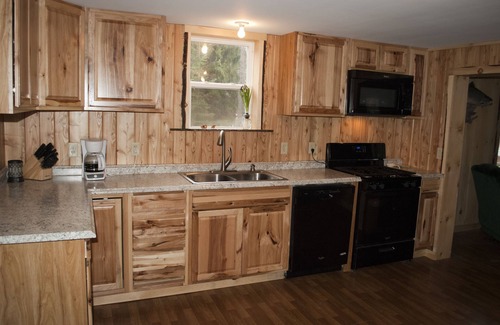 Driftwood Cabin | Scenic Creek-Side Retreat in the Pennsylvania Elk Range