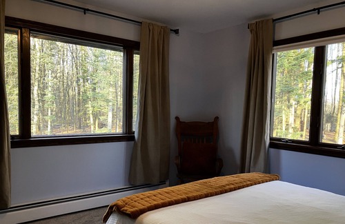 Conneaut House | Creek side retreat and breathtaking views! Moments from hunting and fishing!