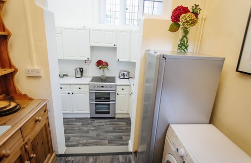 Burnham-on-Crouch House | Experience Creeksea Place: Historic Elizabethan Manor Escape