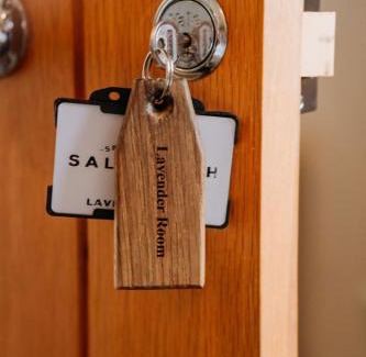 Burnham-on-Crouch Hotel | Child-Friendly Getaway at Creeksea Place Barns with Hot Tub