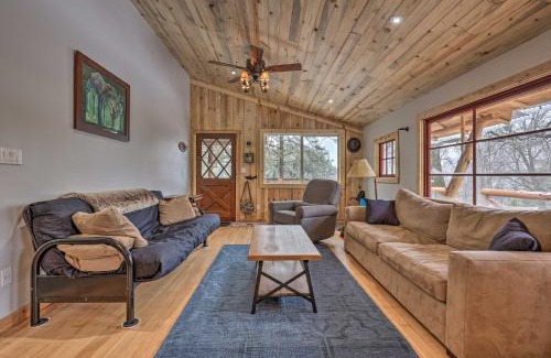 Pinehurst House | Idyllic Creekside Cabin Near Kings Canyon National Park