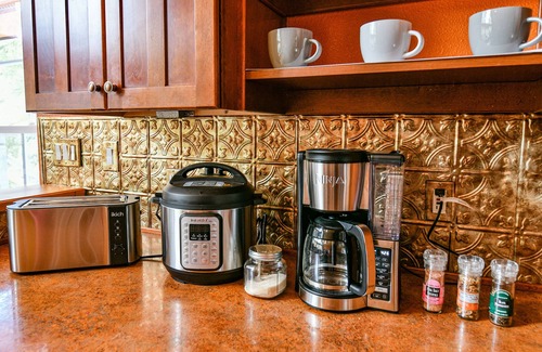 Shingletown Cabin | Pet-Friendly Lassen Cabin by the Creek with Hot Tub & EV Charging