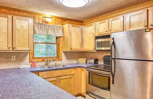 Maggie Valley Cabin | Creekside Retreat: Pet-Friendly with Indoor Pool & Spa Access
