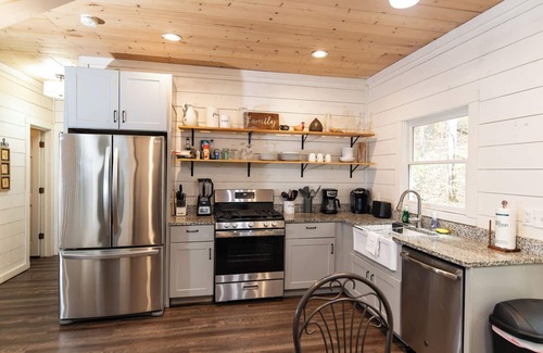 Suches Cabin | Idyllic Suches Creekside Cabin in Scenic National Forest