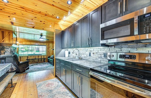 Christopher Creek Cabin | Relaxing Creekside Payson Cabin Retreat with Private Deck