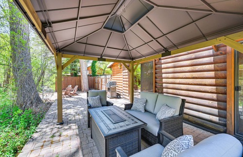 Christopher Creek Cabin | Relaxing Creekside Payson Cabin Retreat with Private Deck