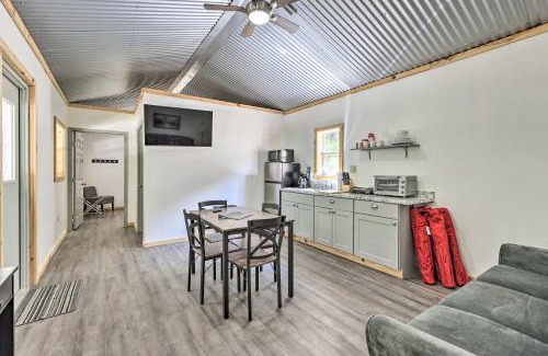 East Tallassee House | Pet-Friendly Creekside Cabin Retreat with Fire Pit Access