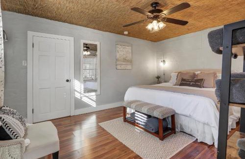 Wimberley House | Pet-Friendly Creekside Cabins: Family Comfort Awaits
