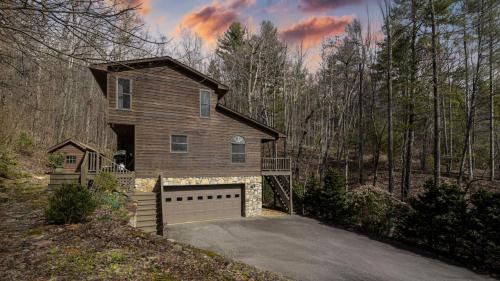 Asheville House | Cozy Creekside Mountain Retreat with Private Sauna