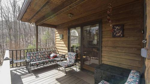 Asheville House | Cozy Creekside Mountain Retreat with Private Sauna