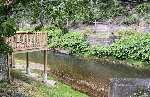 Delbarton House | Family-Friendly Creekside Retreat with Picnic Area & Trails