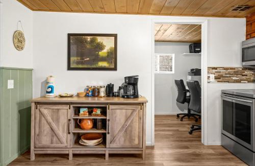 Sedona House | Pet-Friendly Creekside Retreat with Relaxing Hot Tub