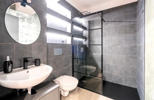 Cluj-Napoca Apartment | Family-Friendly Experience at Cremene Tower ApartHotel