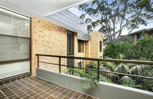 Cremorne Apartment | SPF13 - Bright Apartment with Oceanfront Views & Pool