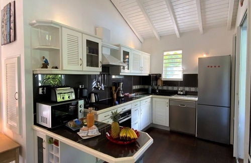 Sainte-Rose Villa | Stunning Creole Villa with Private Pool & Ocean View