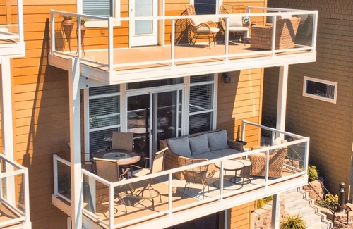 Quincy House | Explore Crescent Bar: Scenic Sunserra Escape & Ocean View
