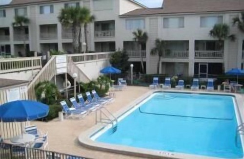 Crescent Beach Condo | Oceanfront Four Wind Condo at Crescent Beach - Perfect Getaway