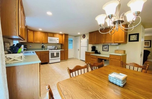 Conway House | Family-Friendly Crescent Cape with Ocean Views & Pet Access