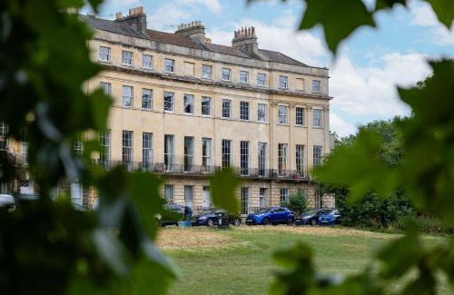 Bath Apartment | Discover Crescent Green: Guest Rated 9.4/10 Stay