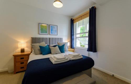 Wellington Apartment | Experience Comfort at Crescent House Apartments, 4-Star Stay