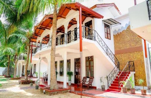 Nilaveli Hotel | Charming Crescent Sea Resort with Oceanfront Views
