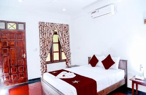 Nilaveli Hotel | Charming Crescent Sea Resort with Oceanfront Views