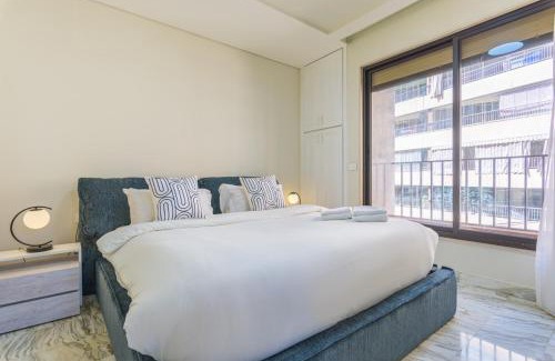 Hamra Apartment | Family-Friendly Crest 3-Bedroom Apt with Hot Tub Access