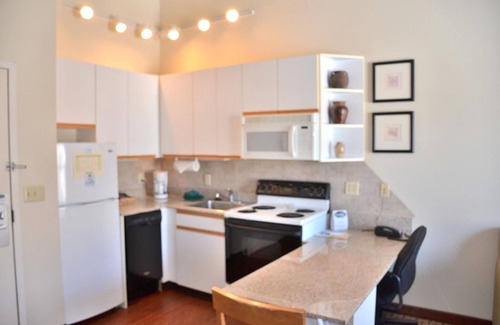 East Syracuse Hotel | Discover Cresthill Suites Syracuse: Family-Friendly Comfort
