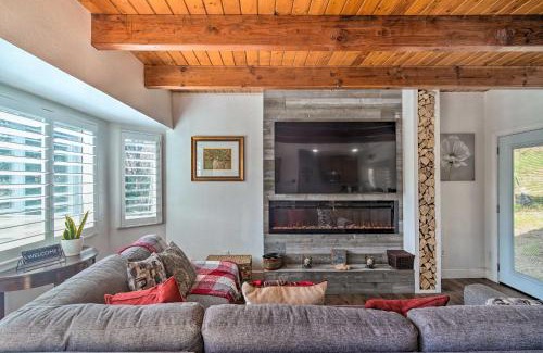 Crestline House | Pet-Friendly Crestline Cabin with Deck Near Lake Gregory