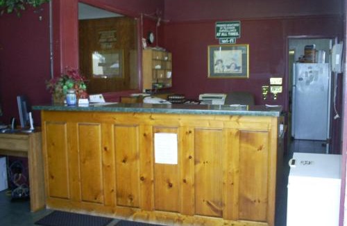 Crestview Hotel | Pet-Friendly Crestview Inn: Your Budget Getaway Awaits!