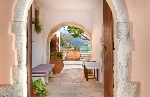 Apokoronas Villa | Unforgettable Cretan Villa Rouga with Private Pool & Ocean View