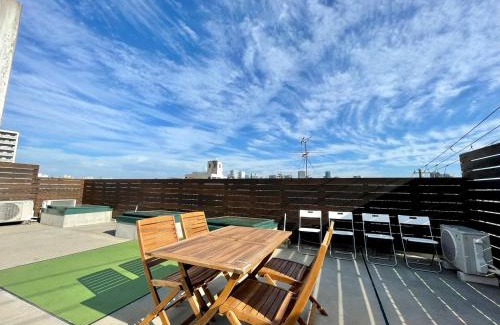 Shin-Osaka Villa | CREWSO Designers House: Ideal Retreat with Hot Tub Access