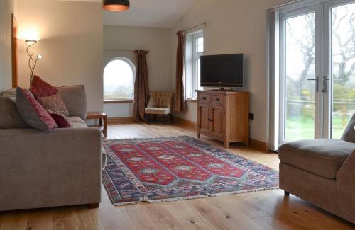 Caernarfon House | Discover Crib Y Nantlle: 5-Star, Family & Pet-Friendly Stay