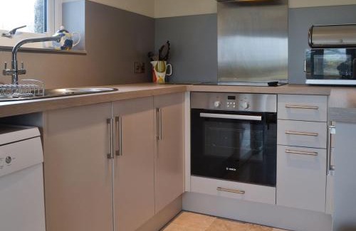 Caernarfon House | Discover Crib Y Nantlle: 5-Star, Family & Pet-Friendly Stay