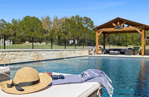 Dripping Springs House | Cricket Hill Ranch: Private Retreat with Inviting Pool