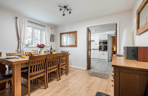 New Forest District Cottage | Discover Criddlestyle Cottage: Pet-Friendly Retreat in New Forest