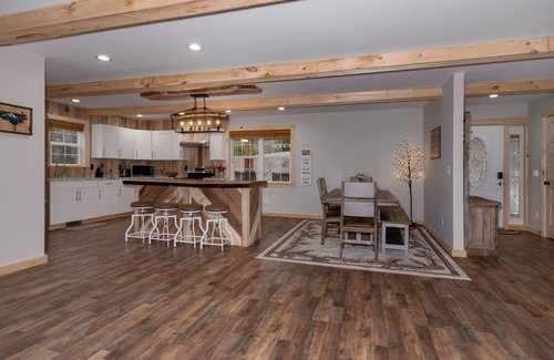 Deep Gap House | Crider Creek Manor in Watauga County