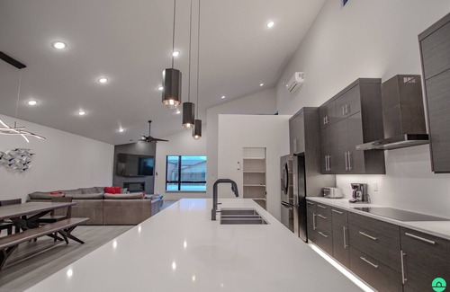 Moab South Valley House | Crimson Place - Moab Home with a Private Pool!