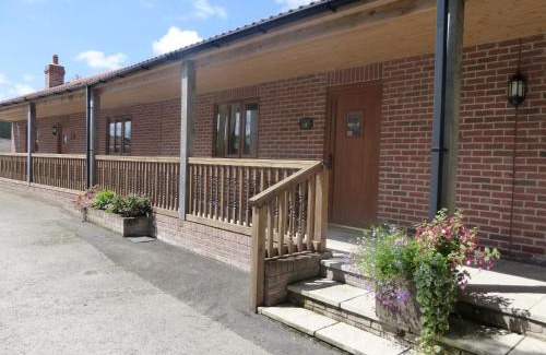 East Huntspill Apartment | Experience Cripps Farm Holiday Lets: Family-Friendly Retreat