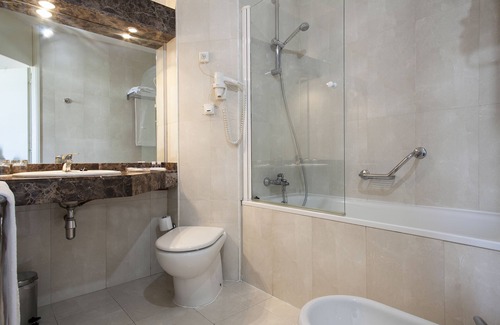 Reus Hotel | Discover Crisol Quality Reus: Family-Friendly Getaway
