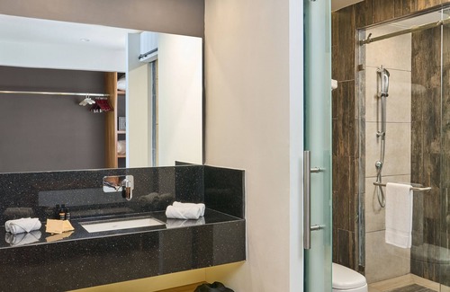Chetumal Hotel | Relaxing Cristalino Lagoon Front Hotel with Pool & Spa