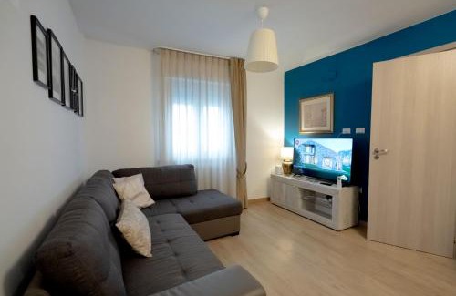 Vasto Apartment | Budget-Friendly Stay at CRISTIAN House - Guest Rated 8.7