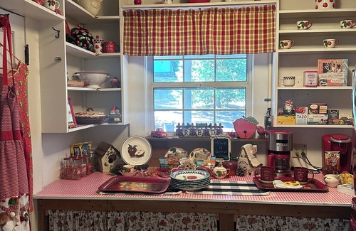 Julian Cottage | Pet-Friendly Retreat: Cristine's Cozy Cottage Near Town