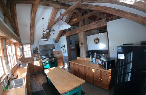 Ilion House | Experience Cristman Barn: Events & Comfort for 30 Guests
