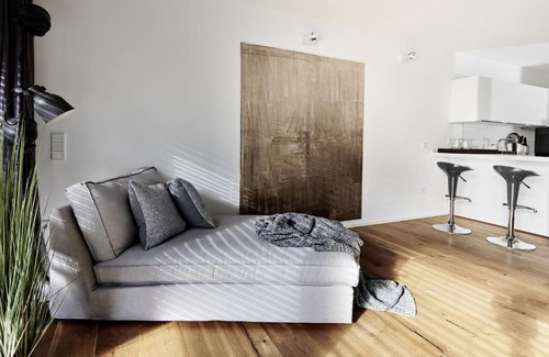 Wanne Apartment | Unique Living at Criston Apartments - Highly Rated Stay
