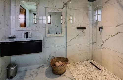 Dullstroom Cabin | Relax at Critchley Hackle Lodge with Pool & Spa Amenities