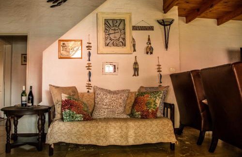 Dullstroom Apartment | Relax at Critchley Hackle - Managers Cottage with Pool & Spa